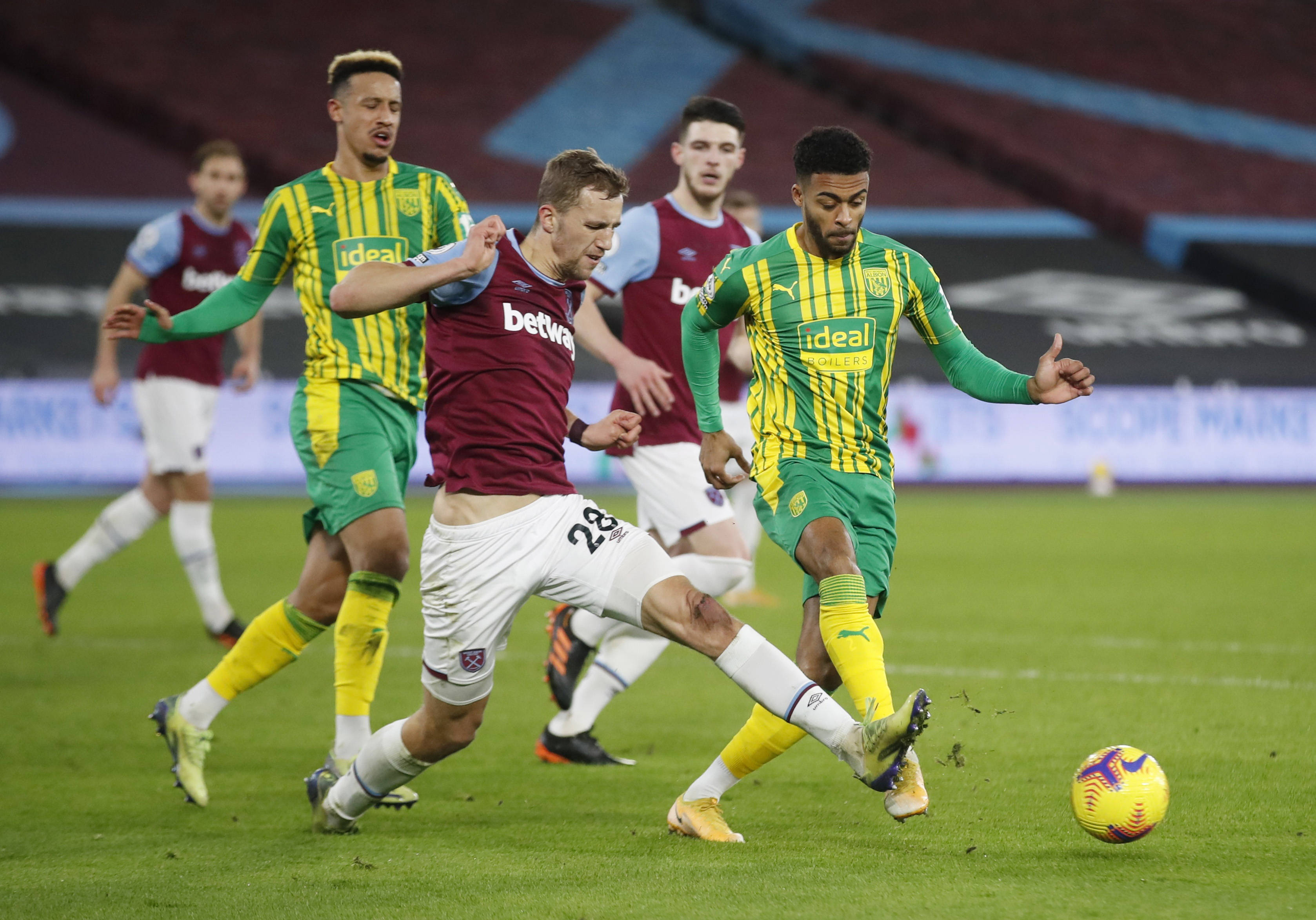 更多战术上 更多战术上